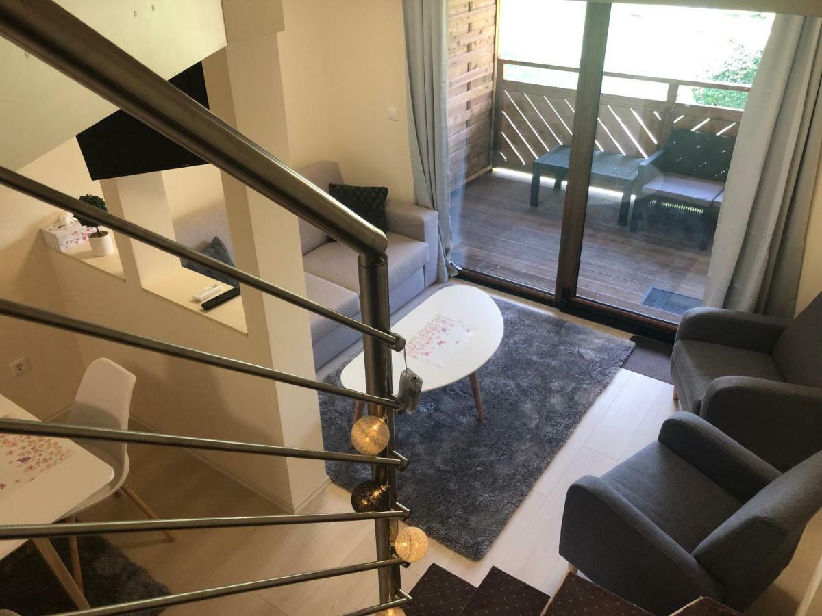 Апарт отель Beachfront Studio Apartman Балатонфюзфё Экстерьер фото